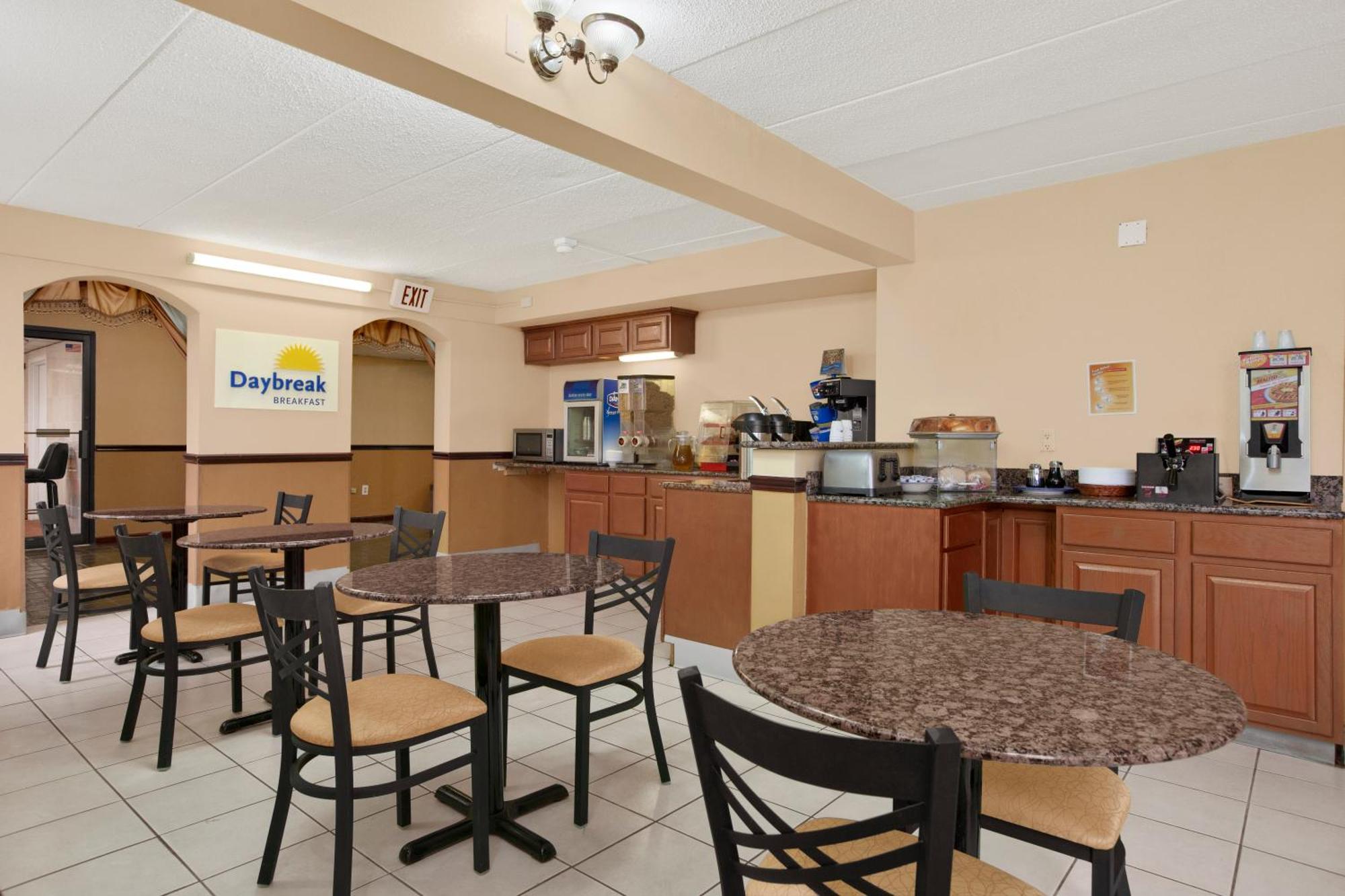Days Inn By Wyndham Hagerstown I-70 Εξωτερικό φωτογραφία