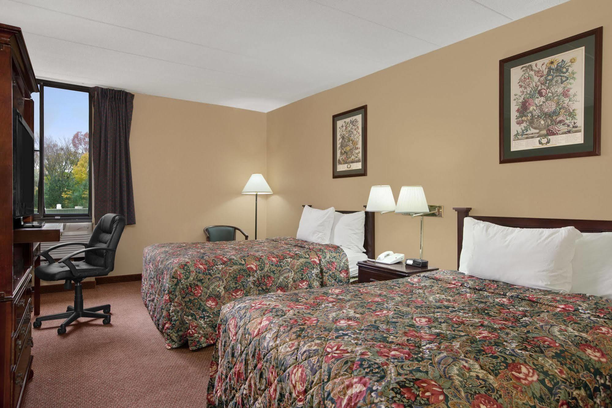 Days Inn By Wyndham Hagerstown I-70 Εξωτερικό φωτογραφία